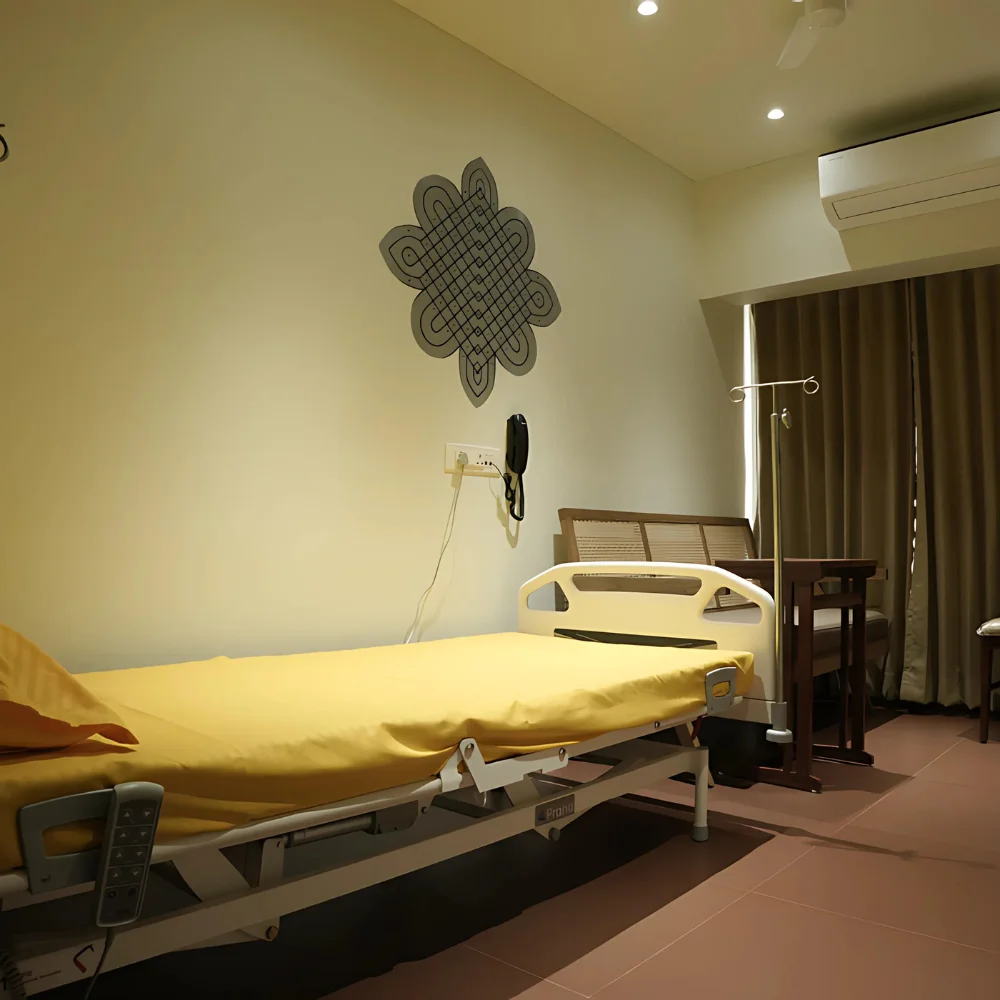 Private patient room at Tirtham Surgical Hospital 8